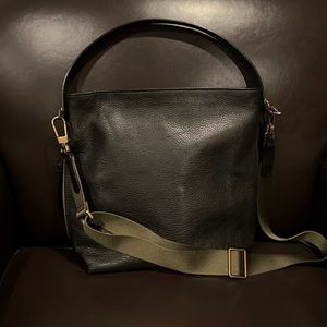 Fossil Maya Hobo Black Leather with shoulder strap and crossbody strap.